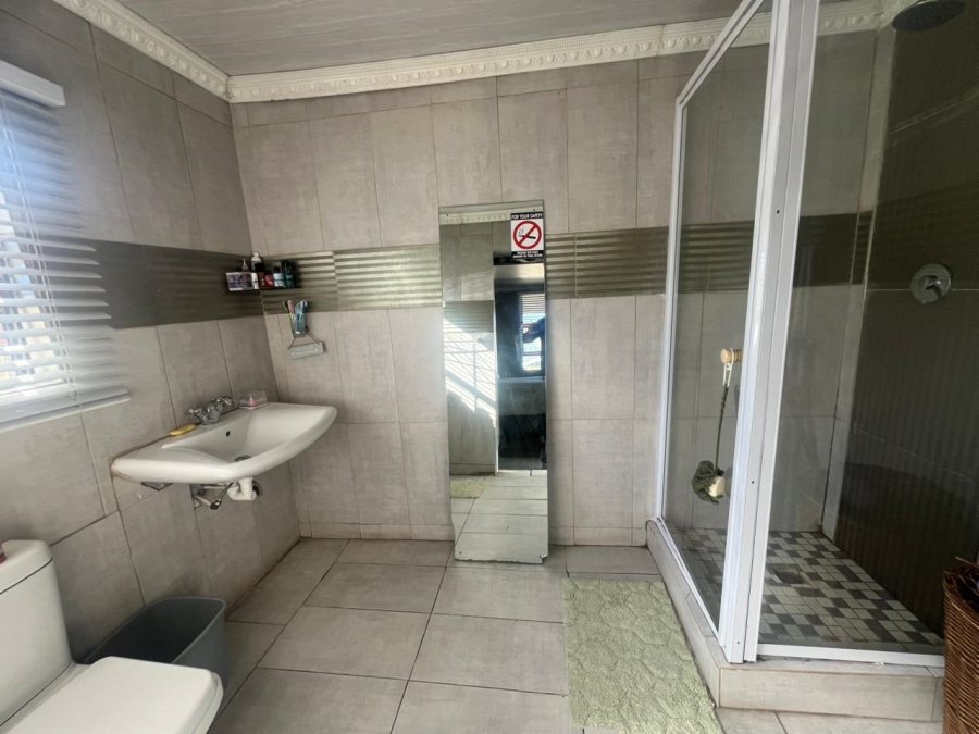 3 Bedroom Property for Sale in Kwazakhele Eastern Cape